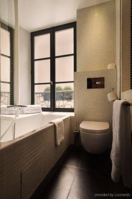 Hotel Monceau Elysées Paris
